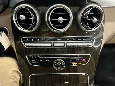 Used 2018 Mercedes-Benz C 300 Sedan w/ Premium Package image 24