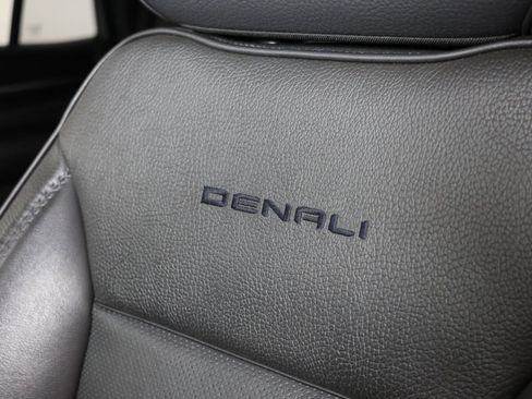 Used 2021 GMC Yukon Denali w/ Denali Premium Package AWD/4WD image 59