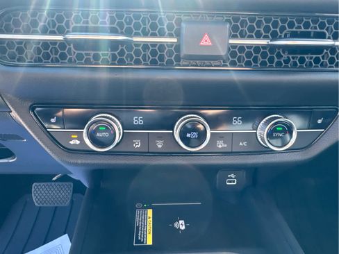 Used 2024 Honda HR-V EX-L image 28