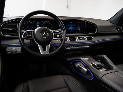 Used 2020 Mercedes-Benz GLS 450 4MATIC image 4