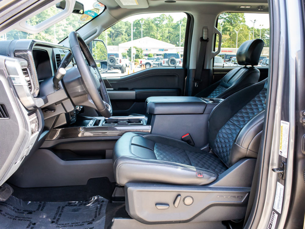 Used 2025 Ford F250 Lariat w/ Lariat Ultimate Package AWD/4WD image 18