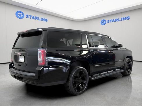 Used 2020 GMC Yukon XL SLT w/ Open Road Package AWD/4WD image 10