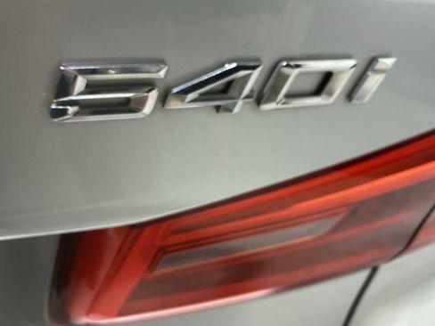 Used 2019 BMW 540i xDrive AWD/4WD image 7