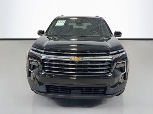Used 2024 Chevrolet Traverse LT AWD/4WD image 2