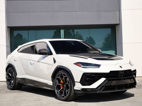 Used 2024 Lamborghini Urus Performante AWD/4WD image 1