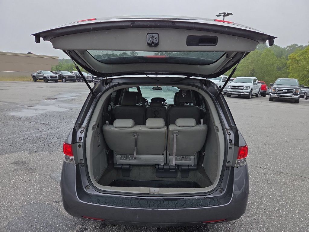 Used 2016 Honda Odyssey SE image 24