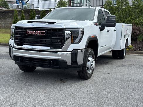 New 2026 GMC Sierra 3500 Pro w/ Convenience Package AWD/4WD image 5