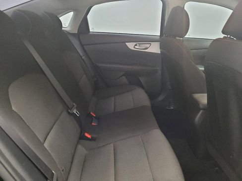 Used 2024 Kia Forte LX image 19