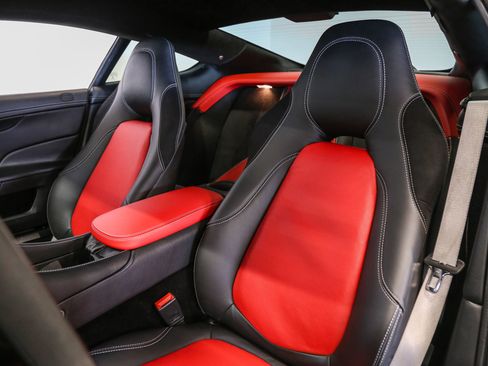 Used 2014 Aston Martin Vanquish Coupe RWD image 36