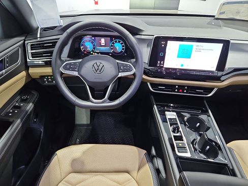 New 2026 Volkswagen Atlas Cross Sport SE FWD image 15