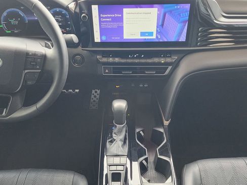 Used 2025 Toyota Camry XSE image 12