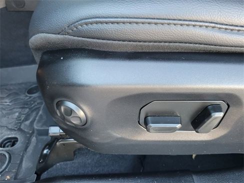 Certified 2025 Jeep Wrangler Unlimited Sahara image 6