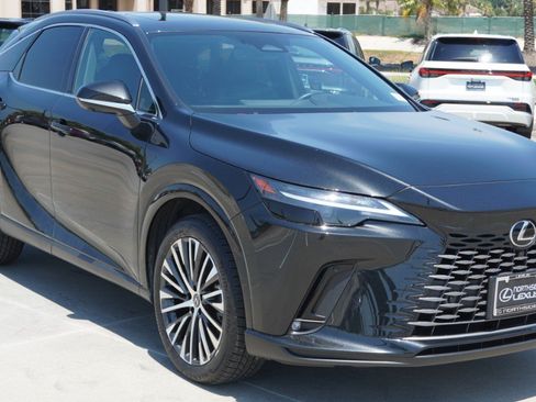 Used 2024 Lexus RX 350 Premium Plus w/ Accessory Package (Z1) FWD image 3