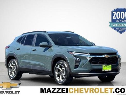 New 2026 Chevrolet Trax LT image 1