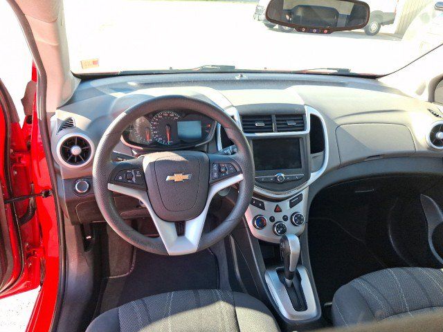 Used 2019 Chevrolet Sonic LT FWD image 24