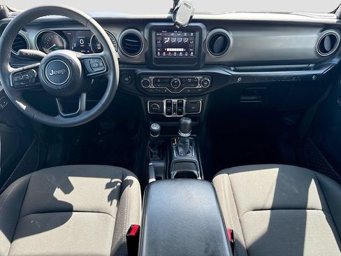 Used 2023 Jeep Wrangler Unlimited AWD/4WD image 23