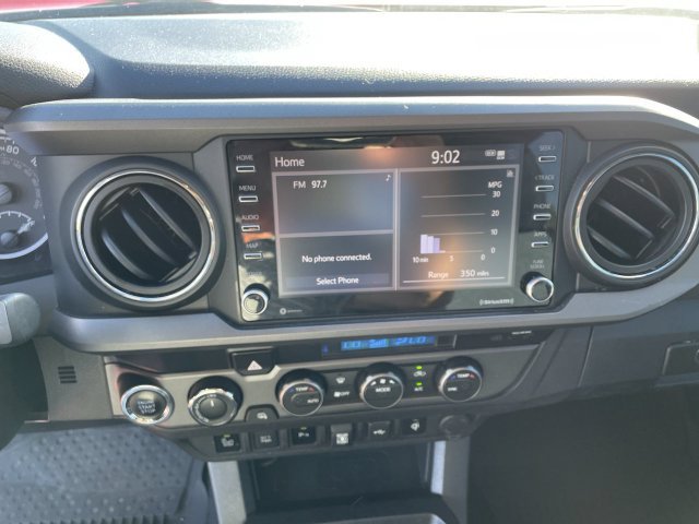Used 2022 Toyota Tacoma TRD Off-Road w/ Technology Package AWD/4WD image 19