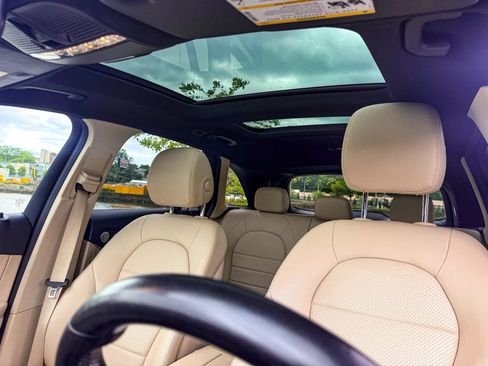 Used 2018 Mercedes-Benz GLC 300 4MATIC image 29