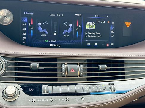 Used 2018 Lexus LS 500 w/ Luxury Package RWD image 34