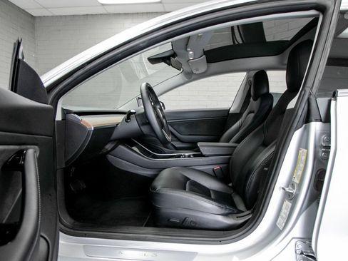 Used 2018 Tesla Model 3 Long Range AWD/4WD image 10