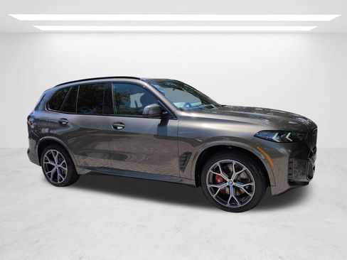 New 2026 BMW X5 xDrive40i w/ M Sport Package AWD/4WD image 2
