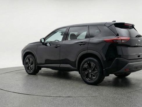 Used 2025 Nissan Rogue SV FWD image 6