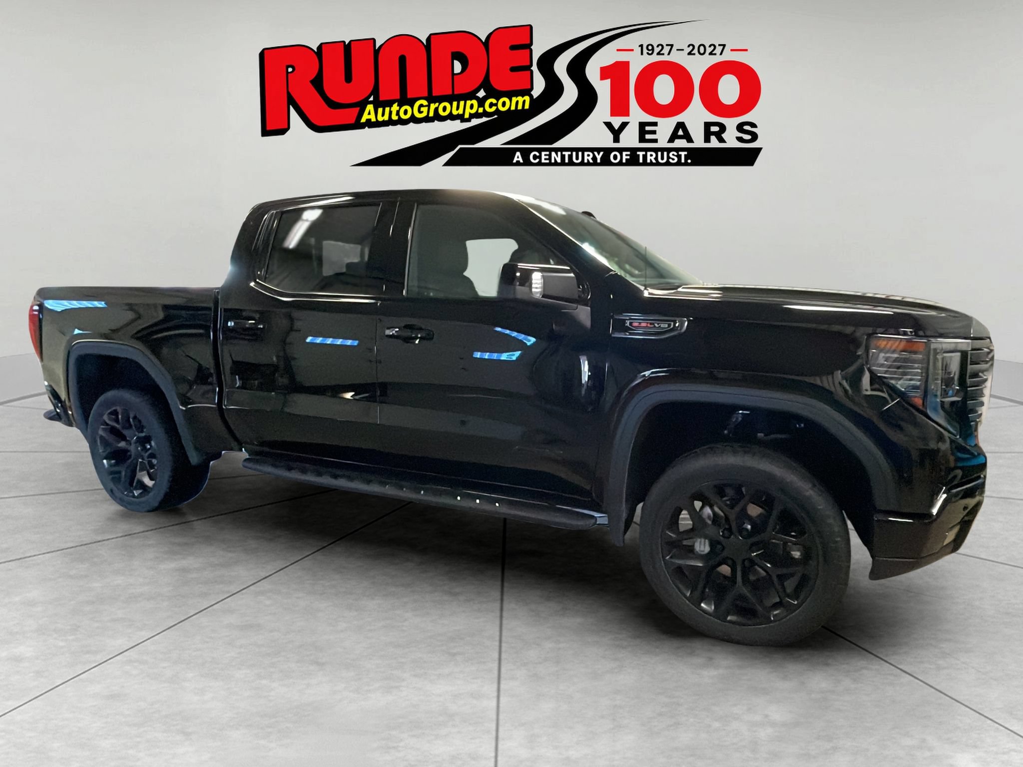Used 2024 GMC Sierra 1500 AT4 w/ Technology Package AWD/4WD image 7