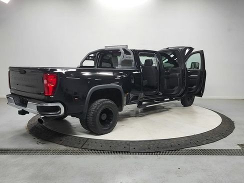 Used 2022 Chevrolet Silverado 3500 LT w/ Convenience Package AWD/4WD image 15