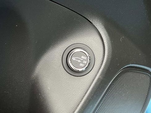 Used 2026 Buick Encore GX Sport Touring w/ Advanced Technology Package image 19