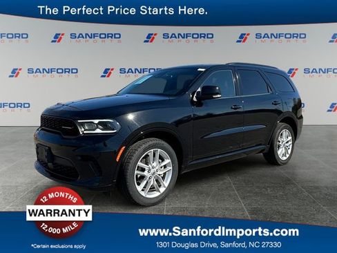 Used 2024 Dodge Durango GT image 1