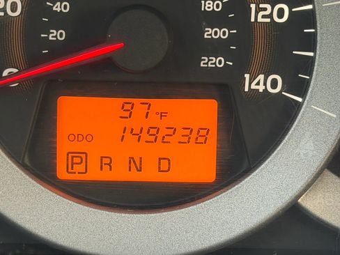 Used 2012 Toyota RAV4 4WD w/ Upgrade Value Pkg image 39