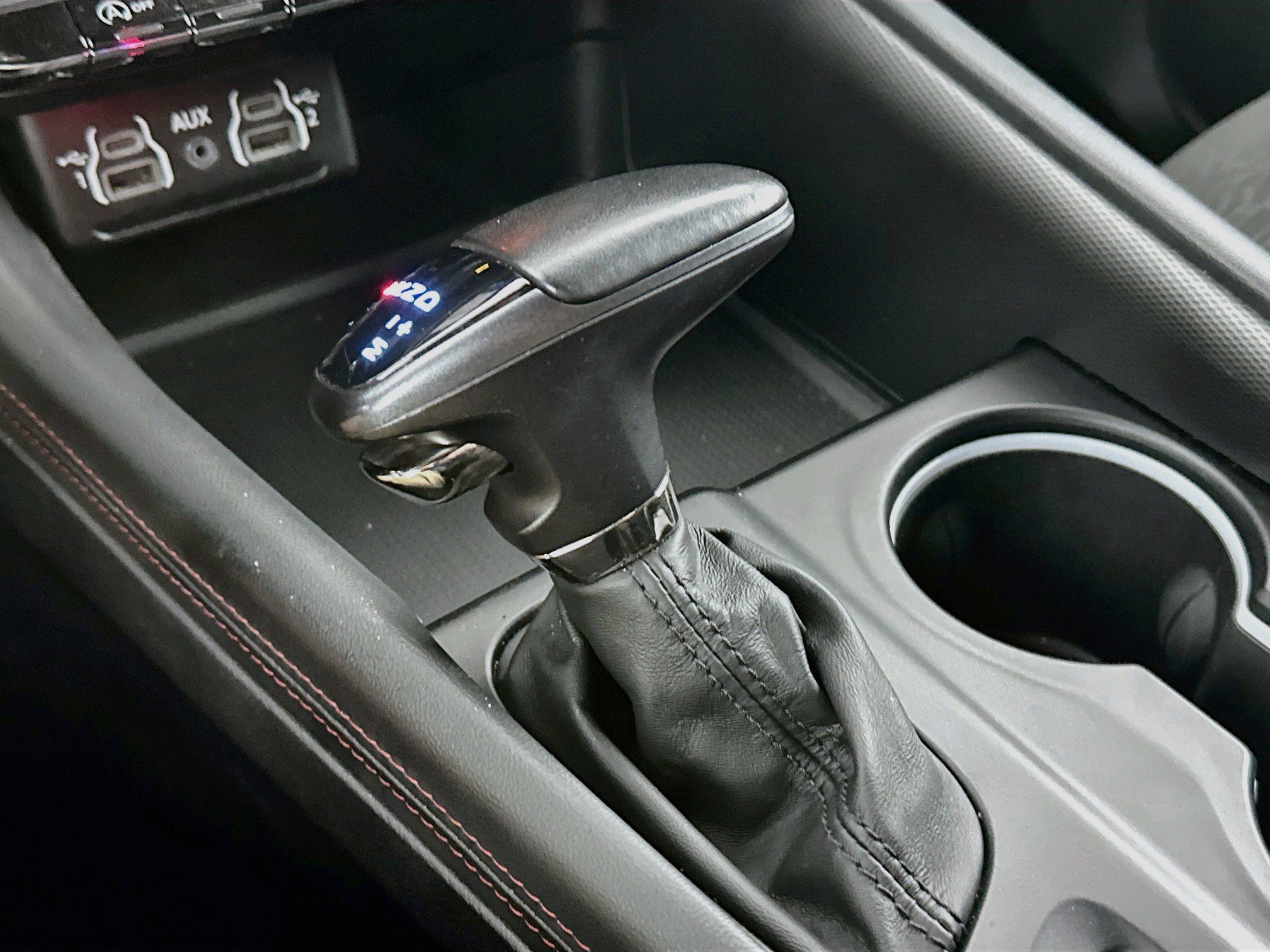 Used 2025 Dodge Durango GT AWD/4WD image 25