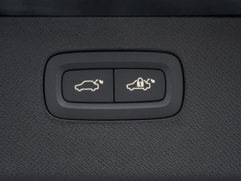 New 2026 Volvo XC90 B6 Plus image 10