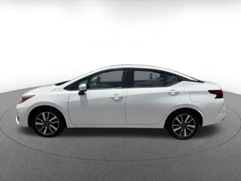 Used 2025 Nissan Versa SV FWD image 9