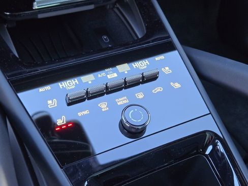 New 2026 Porsche Cayenne GTS AWD/4WD image 26