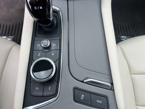Used 2024 Cadillac XT5 Premium Luxury w/ LPO, Floor Liner Package AWD/4WD image 34