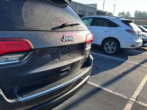 Used 2021 Jeep Grand Cherokee Limited w/ Sun & Sound Group image 9