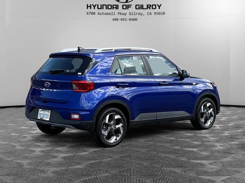 Used 2022 Hyundai Venue SEL image 5