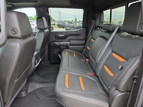 Used 2020 GMC Sierra 1500 AT4 w/ AT4 Premium Package AWD/4WD image 10