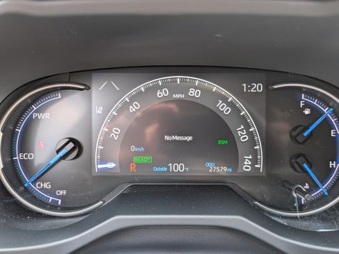 Used 2025 Toyota RAV4 LE AWD/4WD image 25