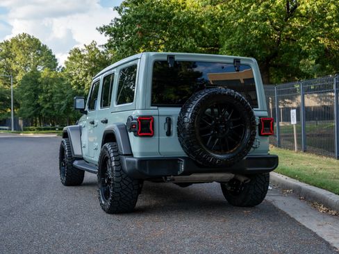 Used 2023 Jeep Wrangler Unlimited Sport w/ Sun And Sound Package AWD/4WD image 7