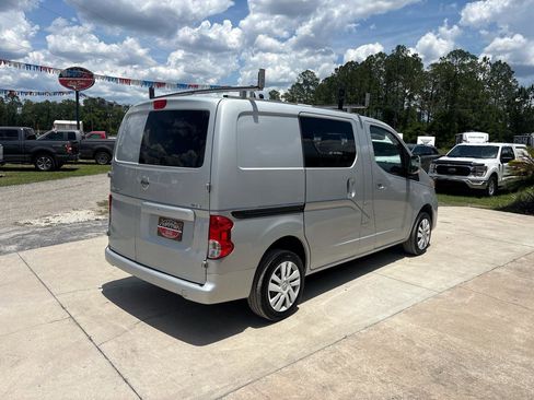 Used 2013 Nissan NV200 SV w/ Technology Pkg FWD image 5