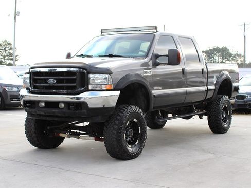 Used 2003 Ford F250 Lariat image 3