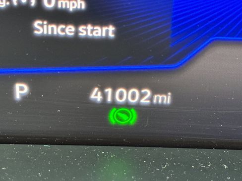 Used 2023 Volkswagen Tiguan SE image 30