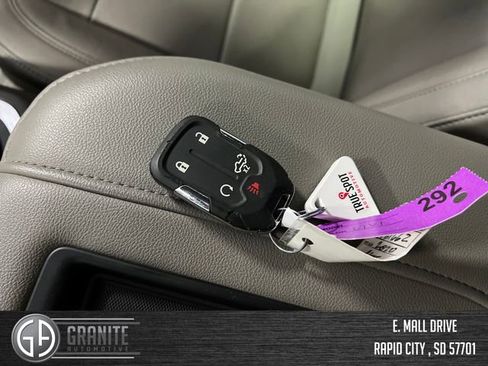 Used 2020 Chevrolet Silverado 1500 LTZ w/ LTZ Plus Package image 27