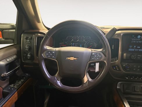 Used 2019 Chevrolet Silverado 2500 High Country w/ Duramax Plus Package AWD/4WD image 13