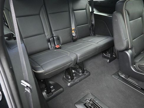 Used 2022 Chevrolet Tahoe Premier w/ Premium Package image 9