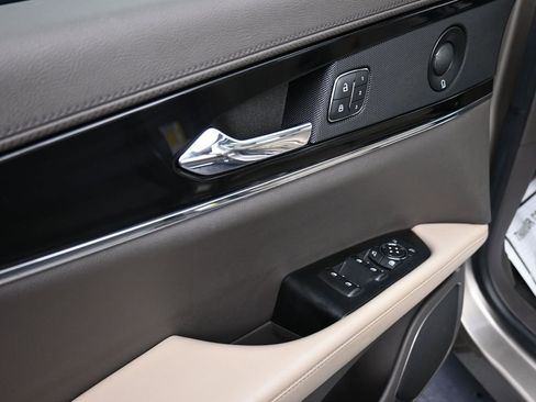 Used 2021 Lincoln Nautilus Reserve w/ Class II Trailer Tow Package image 9