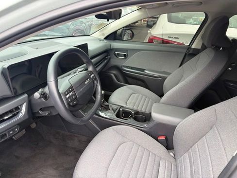 Used 2025 Kia K4 EX FWD image 9
