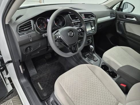 Used 2019 Volkswagen Tiguan S image 19